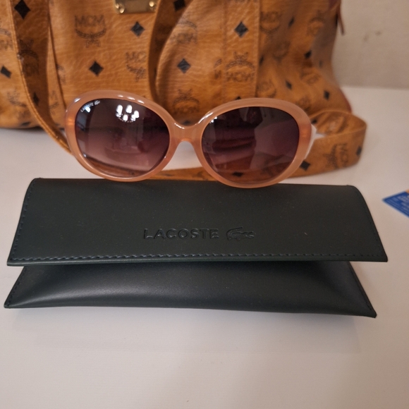 Lacoste Women´s Peach Sunglasses